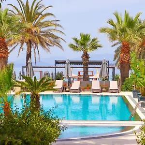 Hotel Moyo Luxury &